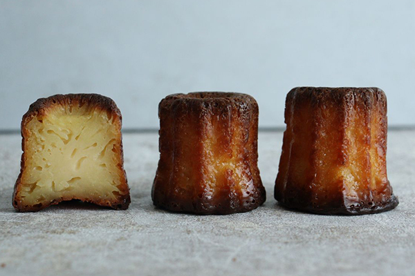 摂田屋キャラメルカヌレ