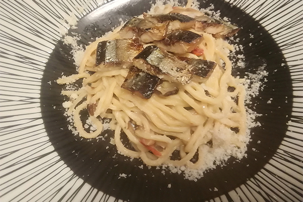 サンマとキノコの豆乳米粉クリームソース