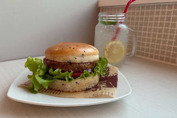 グルテンフリーバーガープレート