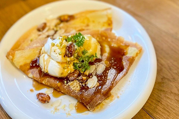 米粉のクレープ　～バニラアイスとメープルシロップ～