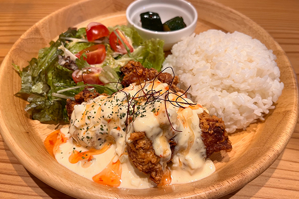 コメコチキンのチキン南蛮プレート