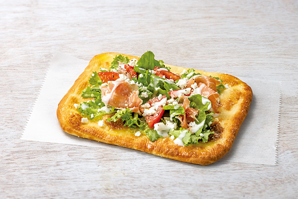 生ハムと自家製リコッタのピンサーレ