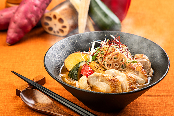 博多地鶏のスープカレー米麺